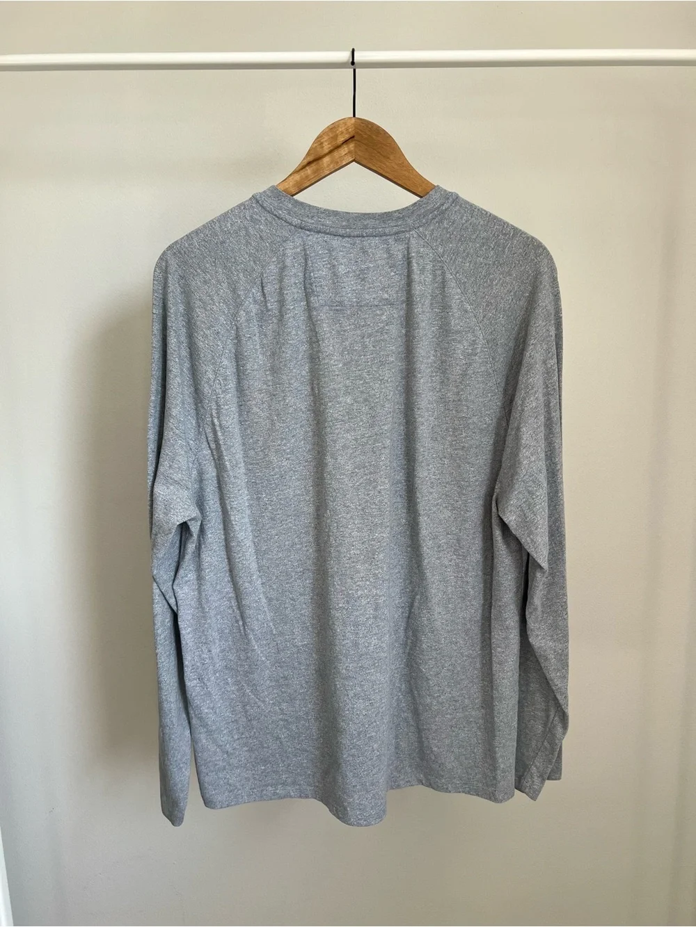 Banana Republic Heather Gray Long-Sleeve Henley